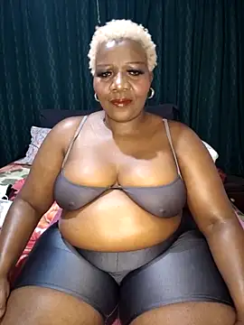 dirasweetlipsxx online show from May 16, 2026, 7:01 pm