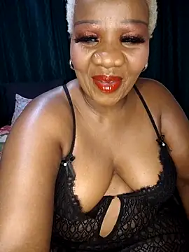 dirasweetlipsxx online show from July 23, 2026, 7:45 pm