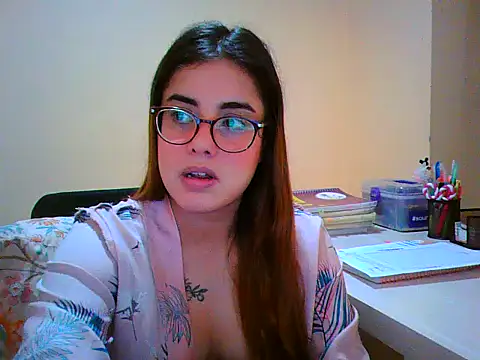 Snapshot of maliamiller chatting on November 2, 2025, 6:27 am maliamiller online show from November 2, 2025, 6:27 am