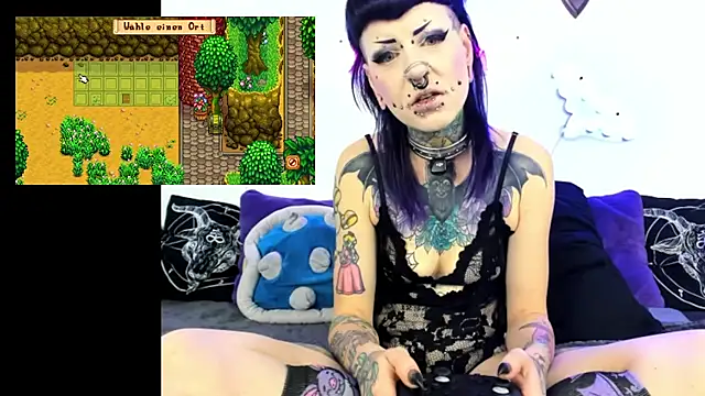 Snapshot of Purple_Coffin666 chatting on May 22, 2026, 10:43 am Purple Coffin666 online show from May 22, 2026, 10:43 am
