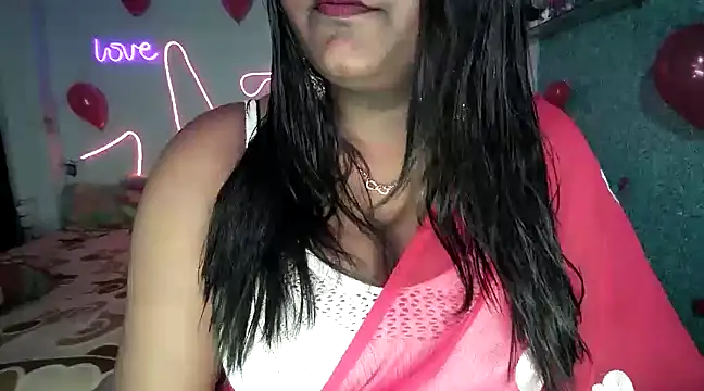 Snapshot of expression_queen chatting on February 17, 2025, 2:37 pm expression queen online show from February 17, 2025, 2:37 pm