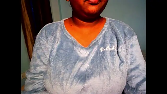 Snapshot of expression_queen chatting on November 21, 2025, 10:14 am expression queen online show from November 21, 2025, 10:14 am