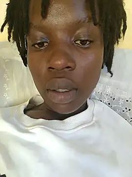 Snapshot of Juicylittle_slute chatting on October 12, 2025, 4:33 am Juicylittle slute online show from October 12, 2025, 4:33 am