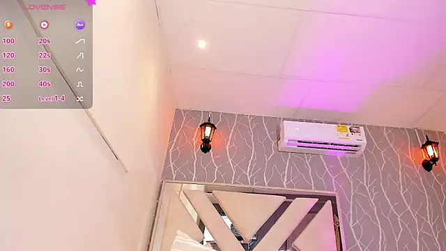 Snapshot of vanessa_guzman2 chatting on February 21, 2025, 6:48 pm vanessa guzman2 online show from February 21, 2025, 6:48 pm