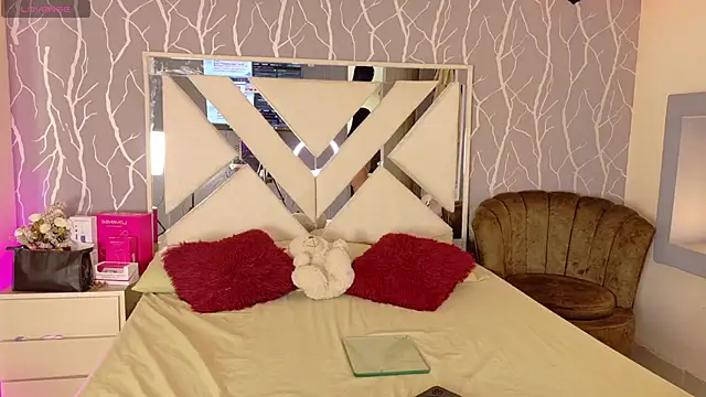 vanessa guzman2 online show from March 5, 2026, 12:45 pm