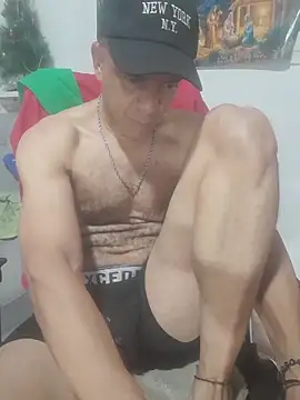 Snapshot of latinmartin73 chatting on December 18, 2025, 3:56 am latinmartin73 online show from December 18, 2025, 3:56 am