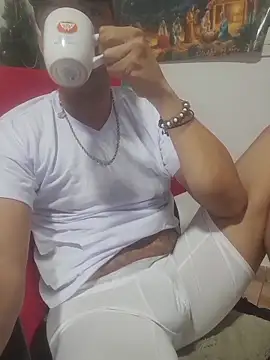 Snapshot of latinmartin73 chatting on December 20, 2025, 3:08 pm latinmartin73 online show from December 20, 2025, 3:08 pm