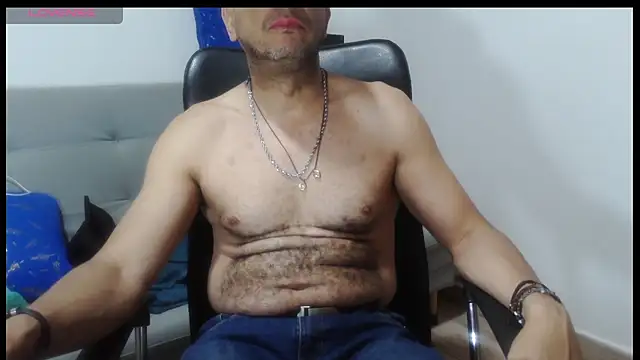 Snapshot of latinmartin73 chatting on March 24, 2026, 2:16 am latinmartin73 online show from March 24, 2026, 2:16 am