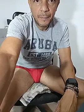 latinmartin73 online show from June 7, 2026, 3:10 am