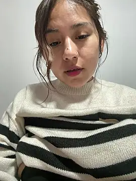 kittyfresita online show from February 8, 2025, 5:08 am