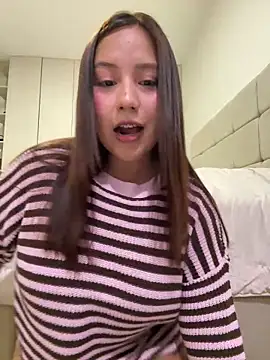 kittyfresita online show from May 6, 2026, 2:51 am
