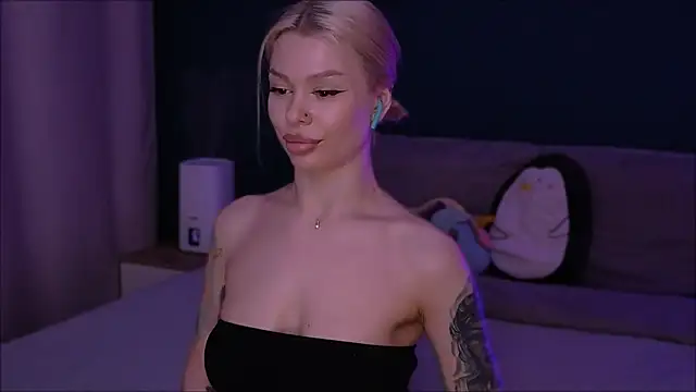 Snapshot of Sasha_Mason chatting on March 7, 2025, 4:24 am Sasha Mason online show from March 7, 2025, 4:24 am