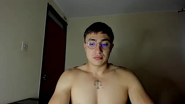 Leoknight online show from February 17, 2025, 10:58 pm