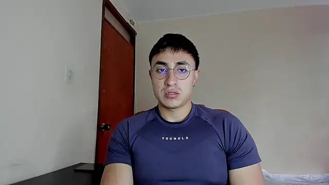 Leoknight online show from March 17, 2025, 9:34 pm