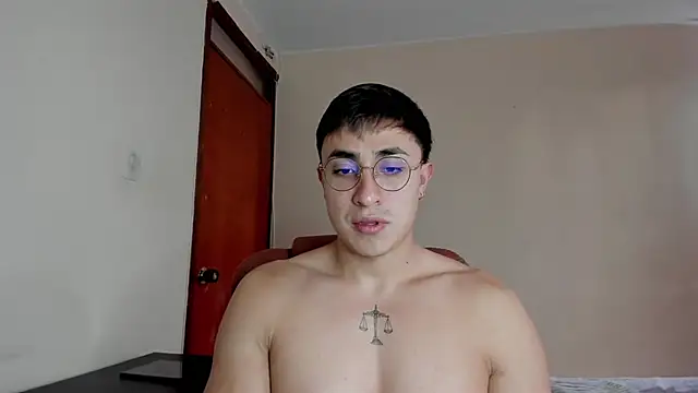 Leoknight online show from March 21, 2025, 10:06 pm