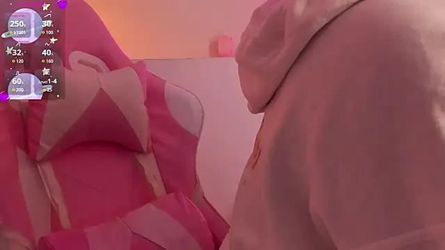 Snapshot of soy_jess03 chatting on October 5, 2025, 12:03 pm soy jess03 online show from October 5, 2025, 12:03 pm