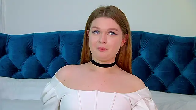 Snapshot of CrystalLyons chatting on February 27, 2025, 2:10 pm CrystalLyons online show from February 27, 2025, 2:10 pm