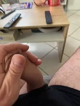 Snapshot of mj23641 chatting on November 14, 2025, 10:25 am mj23641 online show from November 14, 2025, 10:25 am