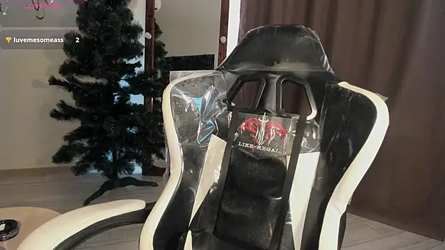 Lana Younes online show from February 10, 2025, 1:22 pm