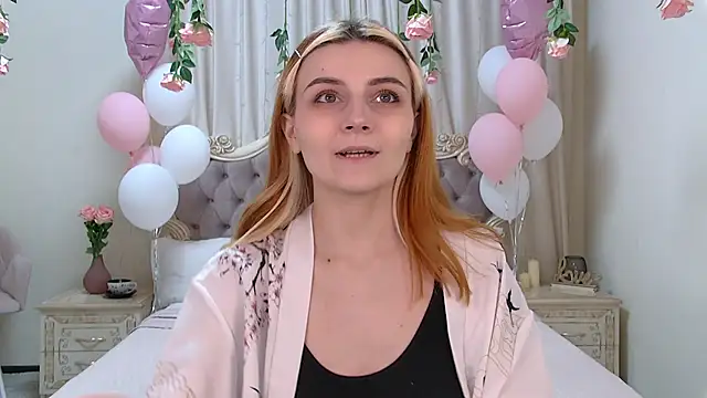 KellyStone online show from March 11, 2025, 5:02 pm