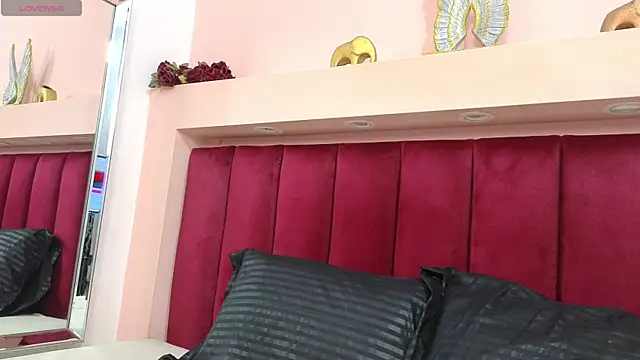 Snapshot of JESSYCORTES chatting on February 8, 2025, 1:44 pm JESSYCORTES online show from February 8, 2025, 1:44 pm