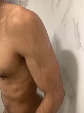 Lucascacaca online show from February 22, 2025, 10:18 am