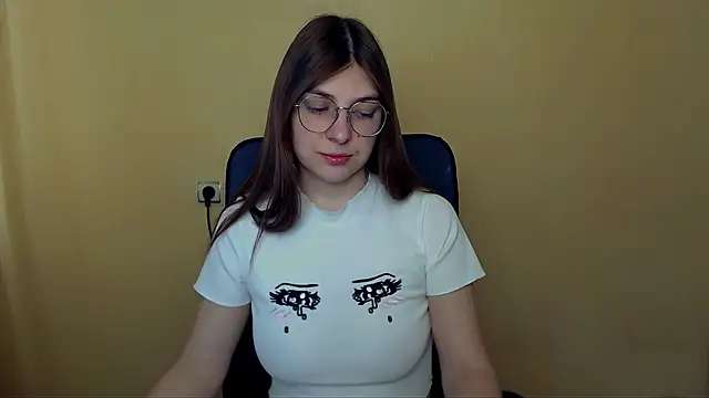 Luna Lush  online show from February 10, 2026, 10:30 am