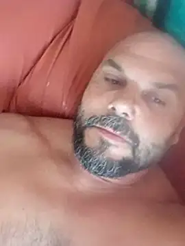 Snapshot of Javierchico chatting on June 8, 2026, 6:03 am Javierchico online show from June 8, 2026, 6:03 am