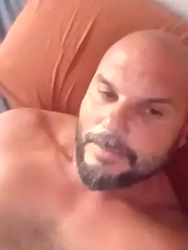 Snapshot of Javierchico chatting on June 23, 2026, 9:18 am Javierchico online show from June 23, 2026, 9:18 am
