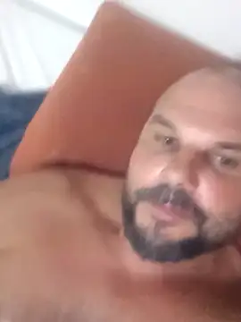Snapshot of Javierchico chatting on July 19, 2026, 5:33 am Javierchico online show from July 19, 2026, 5:33 am