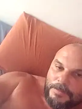 Snapshot of Javierchico chatting on July 25, 2026, 11:08 am Javierchico online show from July 25, 2026, 11:08 am