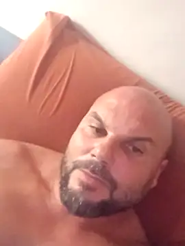 Snapshot of Javierchico chatting on July 29, 2026, 4:16 pm Javierchico online show from July 29, 2026, 4:16 pm