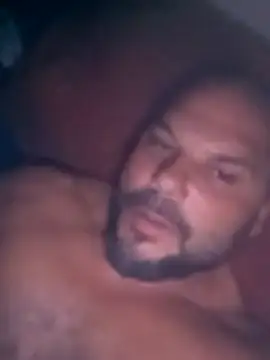 Snapshot of Javierchico chatting on August 3, 2026, 4:44 am Javierchico online show from August 3, 2026, 4:44 am