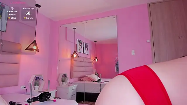 Snapshot of Katta_Gil chatting on February 13, 2025, 3:24 pm Katta Gil online show from February 13, 2025, 3:24 pm