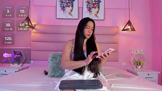 Snapshot of Katta_Gil chatting on February 19, 2025, 1:17 pm Katta Gil online show from February 19, 2025, 1:17 pm