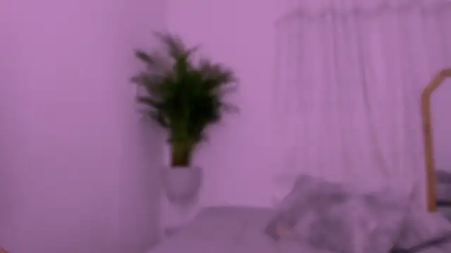 Snapshot of Miiafoxxx chatting on March 13, 2025, 10:21 pm Miiafoxxx online show from March 13, 2025, 10:21 pm