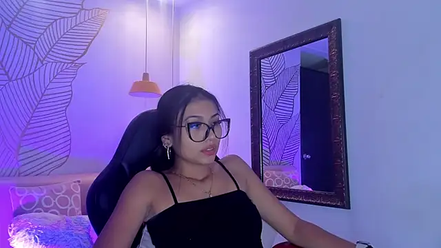 ZaraLim online show from February 4, 2025, 12:33 pm