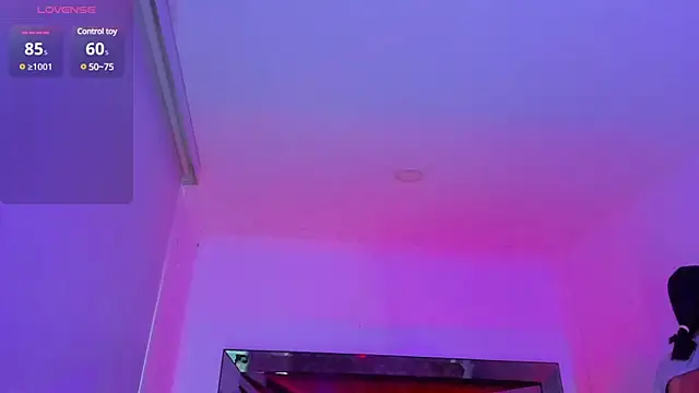 ZaraLim online show from February 7, 2025, 12:06 pm