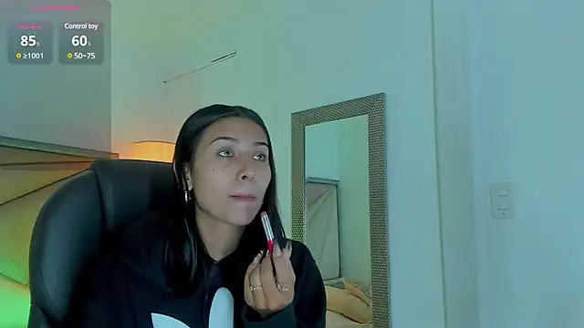 ZaraLim online show from March 12, 2025, 12:04 pm