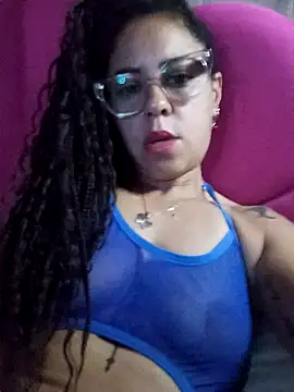 mariposapontiak420 online show from February 16, 2026, 9:27 am