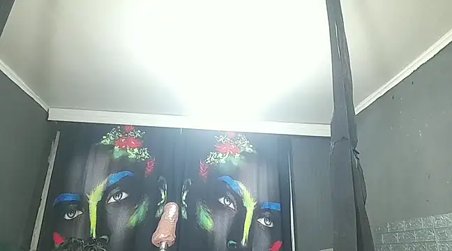 Snapshot of Bitter_ chatting on December 25, 2024, 8:07 pm Bitter online show from December 25, 2024, 8:07 pm