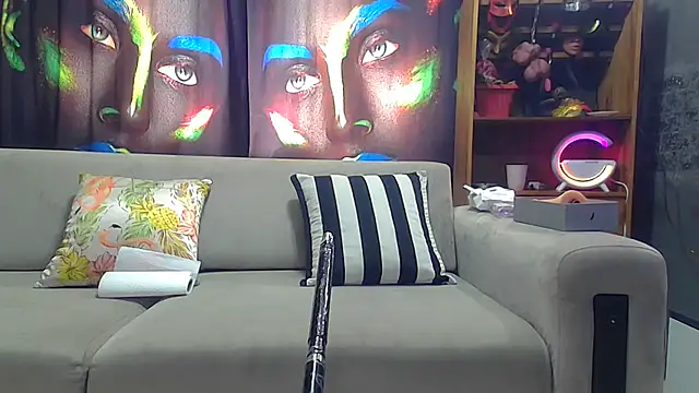 Snapshot of Bitter_ chatting on February 24, 2025, 10:37 am Bitter online show from February 24, 2025, 10:37 am