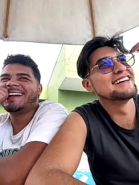 Snapshot of thiagowes chatting on November 1, 2025, 8:33 pm thiagowes online show from November 1, 2025, 8:33 pm