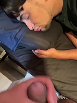 Snapshot of thiagowes chatting on November 2, 2025, 6:43 pm thiagowes online show from November 2, 2025, 6:43 pm