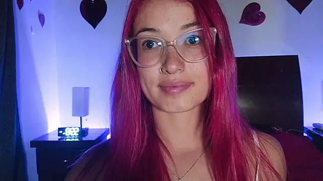 luccycollins  online show from February 13, 2026, 1:23 am