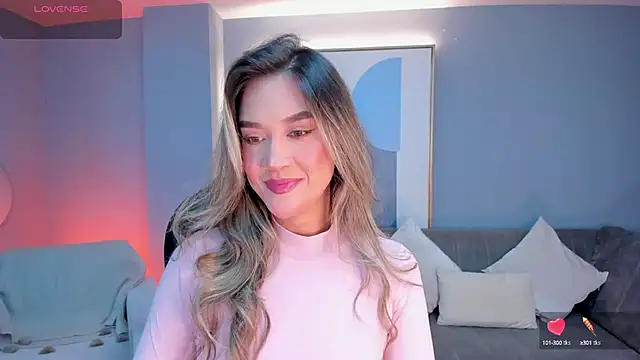 Snapshot of RebeccaHudson chatting on February 25, 2025, 3:20 am RebeccaHudson online show from February 25, 2025, 3:20 am