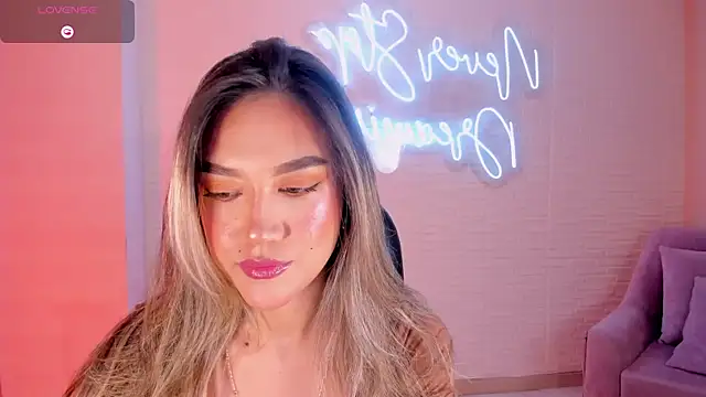 Snapshot of RebeccaHudson chatting on March 22, 2025, 3:20 am RebeccaHudson online show from March 22, 2025, 3:20 am