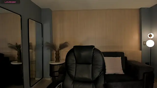 Snapshot of RebeccaHudson chatting on September 26, 2025, 8:02 pm RebeccaHudson online show from September 26, 2025, 8:02 pm