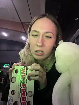 M1ssyk1ssy online show from January 12, 2025, 9:29 pm