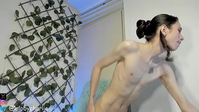 Snapshot of vodkadelulo chatting on September 13, 2025, 5:07 am vodkadelulo online show from September 13, 2025, 5:07 am